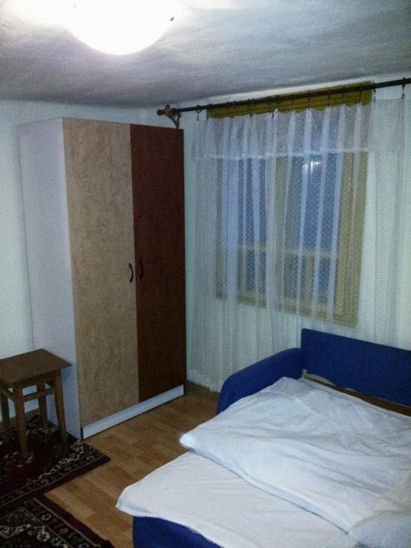 Pensiunea Tarina Suncuius Zimmer foto